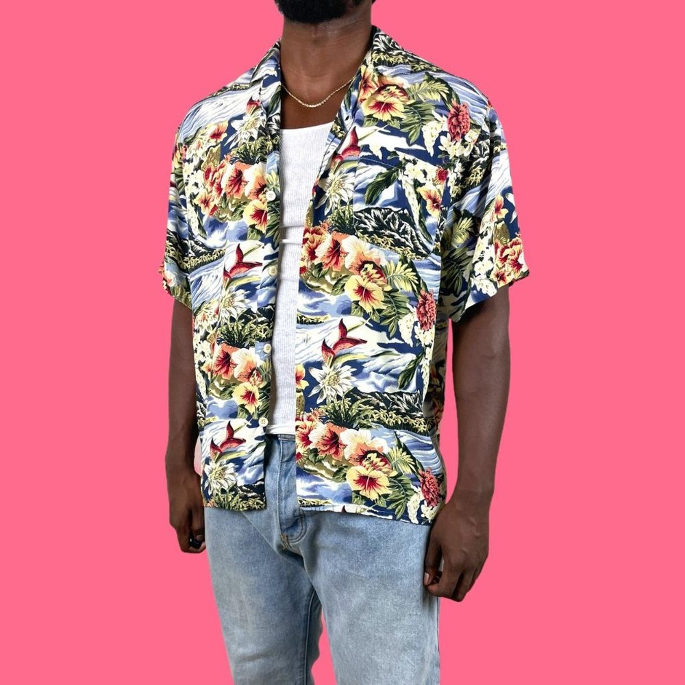 Hawaiian Floral Shirt  🌺